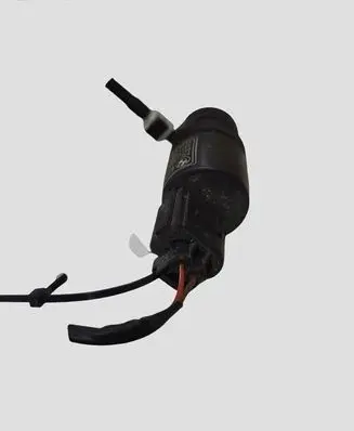 BMW 3 F30 F35 F31 Windscreen/windshield washer pump 730258901