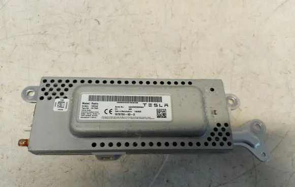 Tesla Model 3 Head unit multimedia control 1079755-00-D