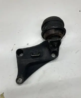 BMW 5 E39 Engine mounting bracket 22116750441 22116751281 6750441