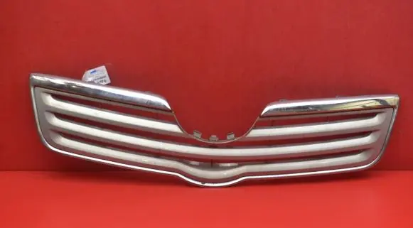 Toyota Avensis Verso Front grill 53100-05080