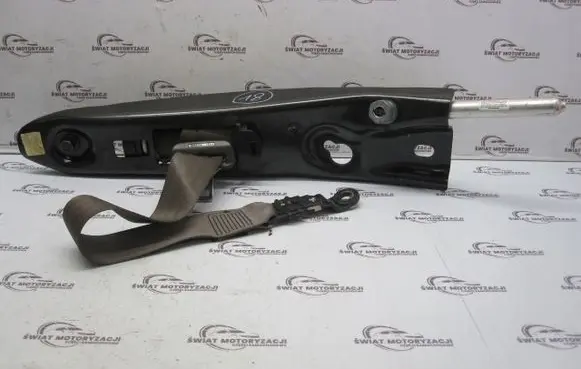 Volvo XC90 Front seatbelt 8686631