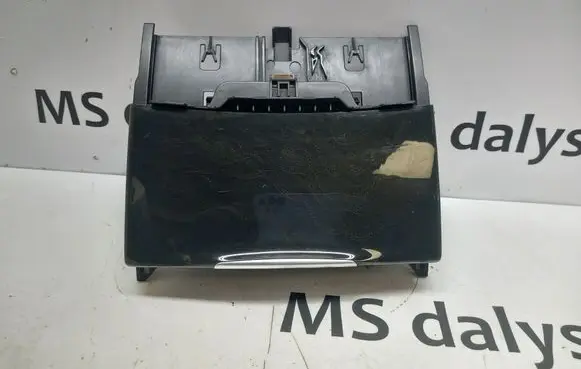 Mercedes-Benz CLS C218 X218 Ashtray (front) A2186800750 2186800750