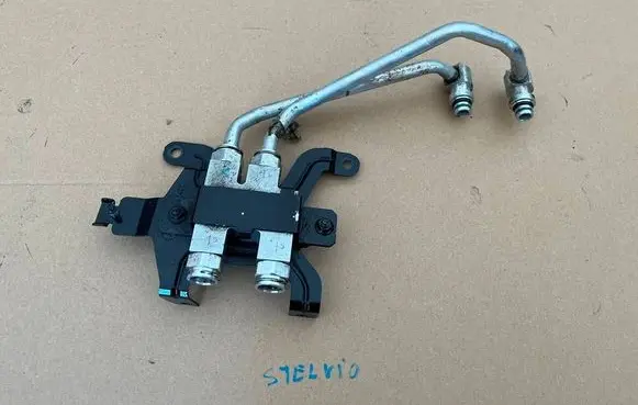 Alfa Romeo Stelvio Gearbox oil cooler pipe/hose 