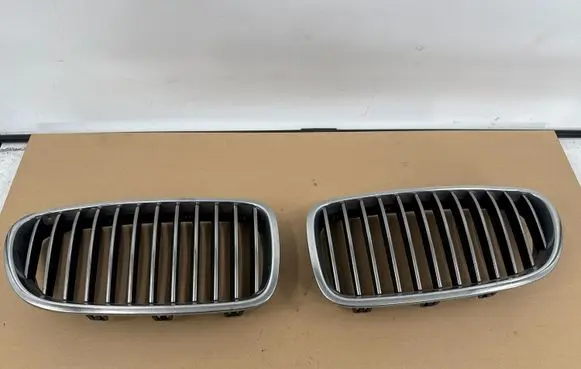 BMW 5 F10 F11 Front bumper upper radiator grill 7200728 7203650 7261356