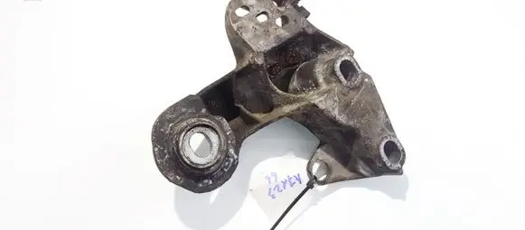 Volkswagen PASSAT B5 Engine mounting bracket 4b0199352a