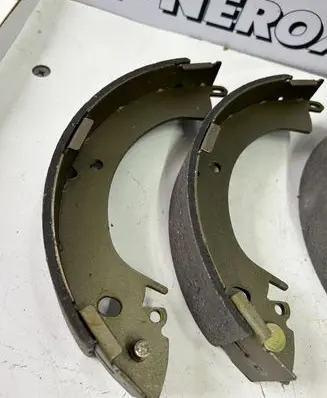 Mitsubishi L300, Cosmos Brake pads (rear) LS1344