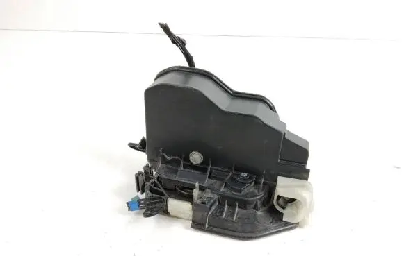 BMW X1 E84 Front door lock 7202143