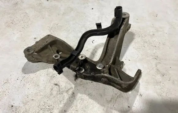 Seat Altea XL Front subframe 1k0199295f
