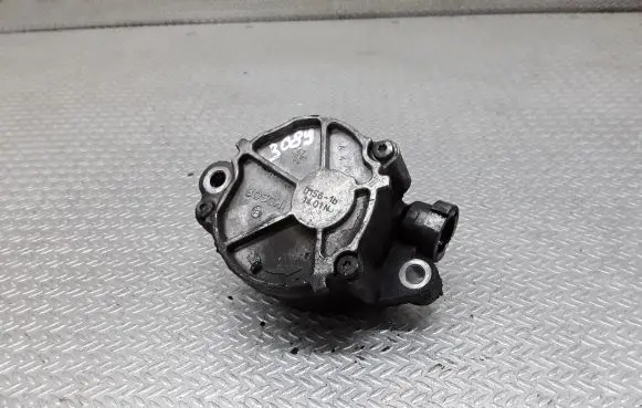 Mazda 3 I Vacuum pump