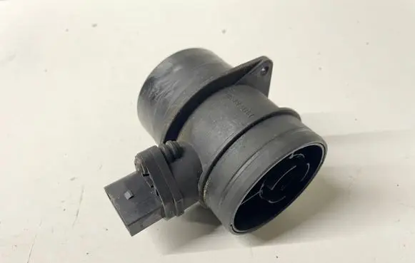 Audi A6 S6 C5 4B Mass air flow meter 0281002461 074906461B