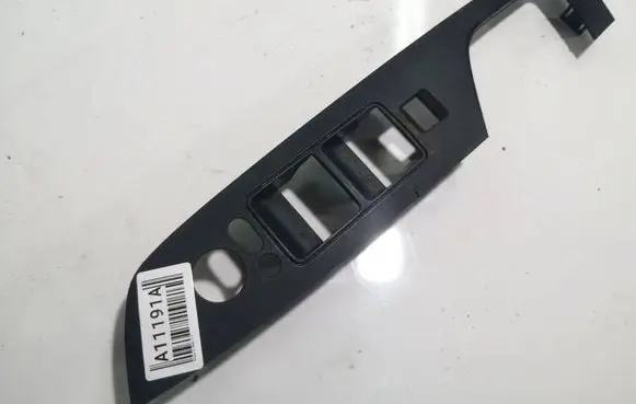 Mazda 6 Front door window switch trim GS1D684L6
