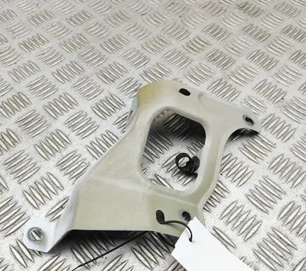 Tesla Model 3 Fender mounting bracket 108601700D