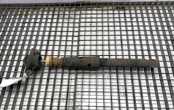 Volkswagen Jetta VI Rear shock absorber/damper 