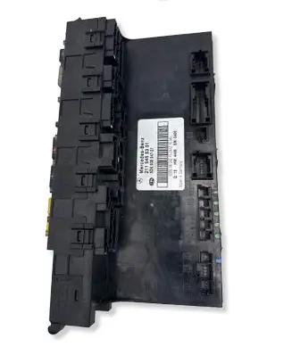 Mercedes-Benz CLS C219 Fuse module 2115455301 5DK00804727