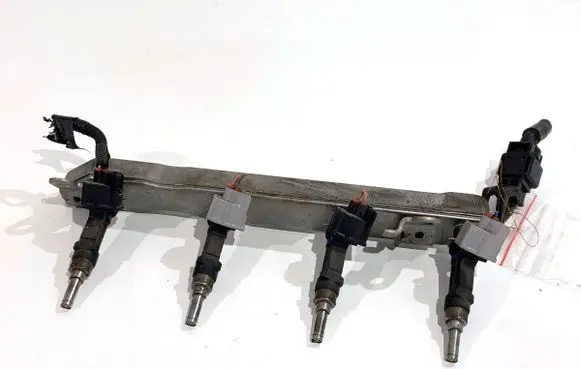 Toyota Yaris Fuel main line pipe 23209-47010
