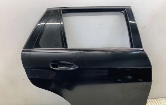 Mercedes-Benz E W212 Rear door 