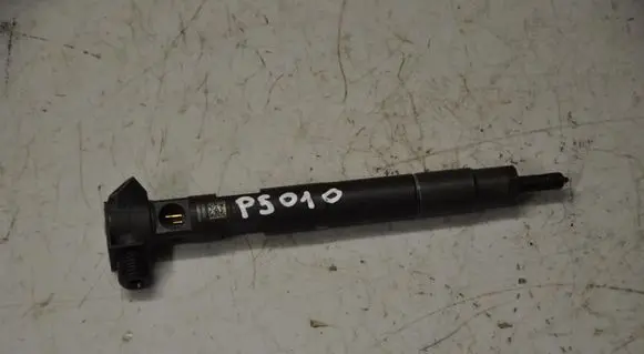 Mercedes-Benz C W205 Fuel injector A6510703287
