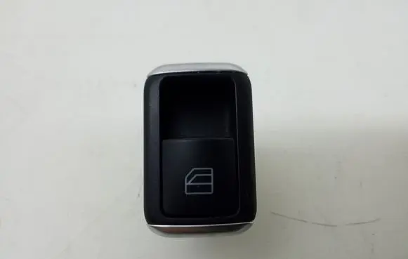 Mercedes-Benz E W212 Electric window control switch A2049057601