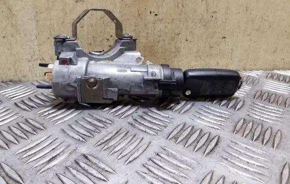 Volkswagen Polo V 6R Ignition lock 4B0905851Q