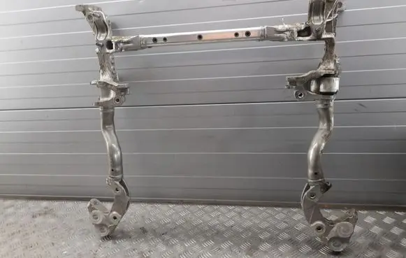 Audi Q7 4M Front subframe 4M0399315Q