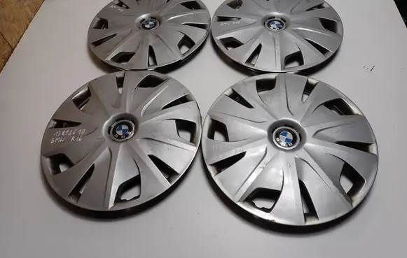 BMW 3 E90 E91 R16 wheel hub/cap/trim 17812610