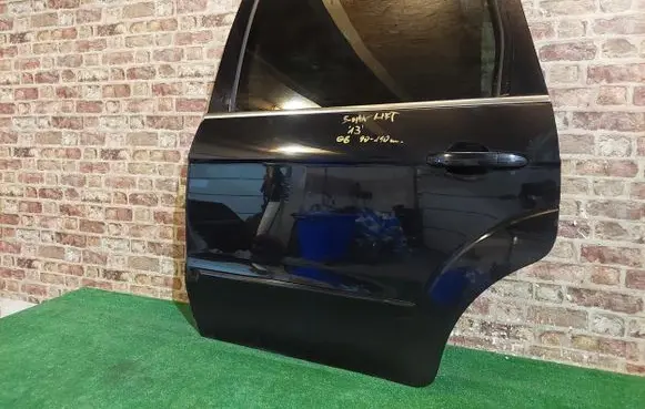Ford S-MAX Front door