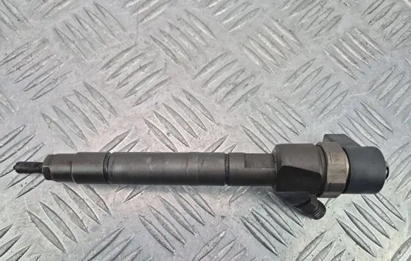 Mercedes-Benz C W203 Fuel injector A6130700687