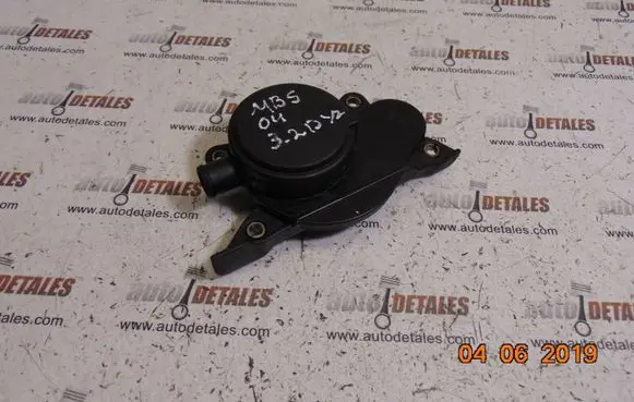 Mercedes-Benz S W220 Oil breather separator A6110160334