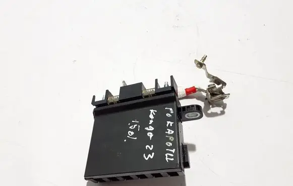 Renault Kangoo III Battery relay fuse 241148785R