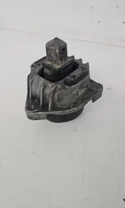 BMW 5 F10 F11 Engine mount bracket 6860233