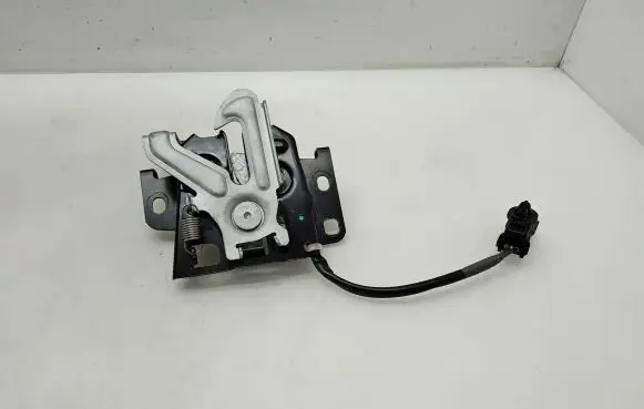 Suzuki Swift III Engine bonnet/hood lock/catch AH125
