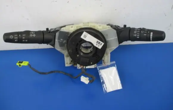 Nissan Primera Other switches/knobs/shifts 47945AR200