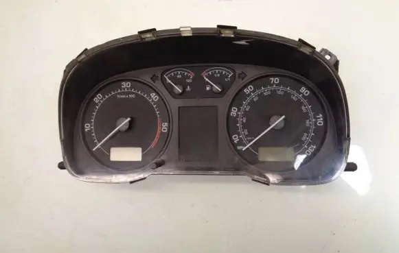 Skoda Octavia Mk1 (1U) Speedometer (instrument cluster)