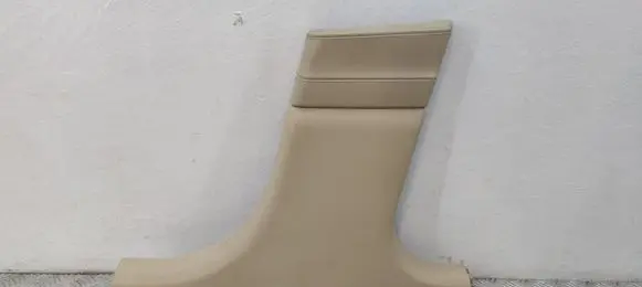 BMW 5 GT F07 (B) pillar trim (bottom) 1751551 560857