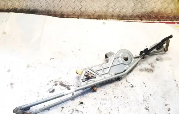 Front wiper linkage and motor