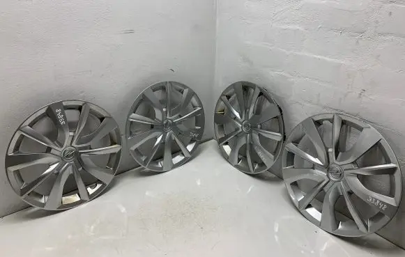 Opel Corsa F R16 wheel hub/cap/trim 9834872480 9834872680