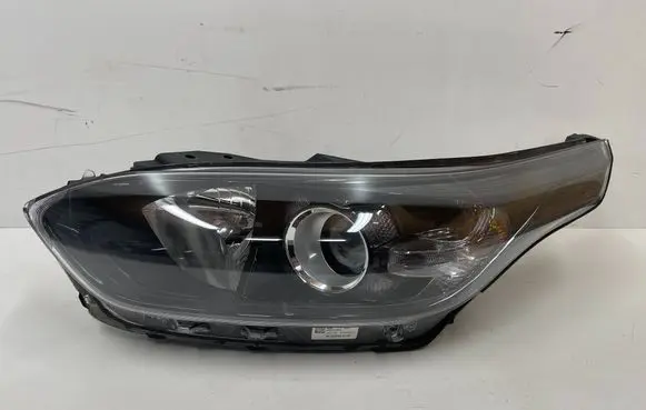 KIA Ceed Headlight/headlamp 92101J7051