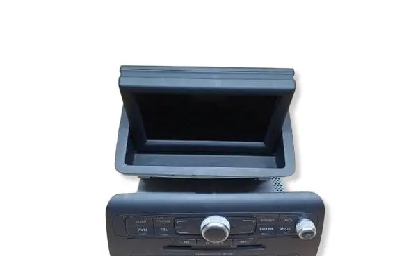 Audi A1 Radio/CD/DVD/GPS head unit 8X0035183E 8X0035183D
