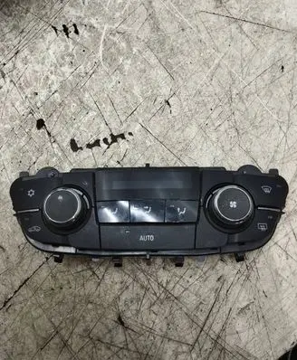 Opel Insignia A Climate control unit 13273095