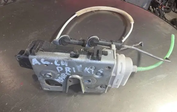 Audi A6 S6 C4 4A Front door lock 4A2837015H