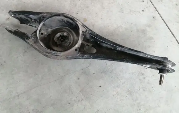 Volkswagen Golf VII Rear upper control arm/wishbone 5Q0505311D