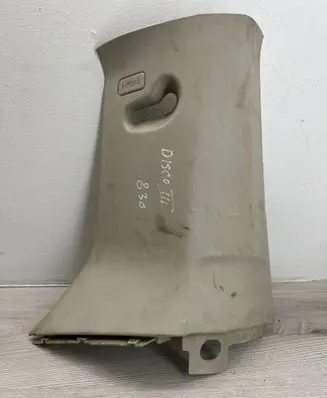 Land Rover Discovery 3 - LR3 (B) pillar trim (top) 631240061 EMR500400