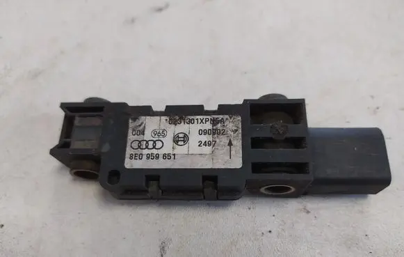 Audi A4 S4 B6 8E 8H Airbag deployment crash/impact sensor 8E0959651