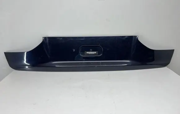 BMW 7 G11 G12 Tailgate trim 7379945