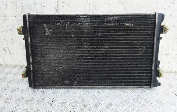 Coolant radiator