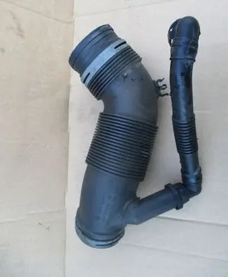 Skoda Fabia Mk2 (5J) Air intake duct part 6Q0129654AB