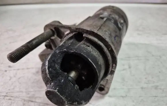 Suzuki Jimny Starter motor 3110080G1 M000T86581