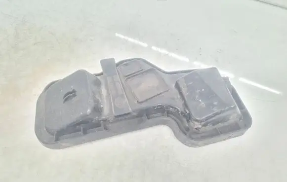 Audi A6 S6 C5 4B Headlight/headlamp dust cover 14846700 14846701