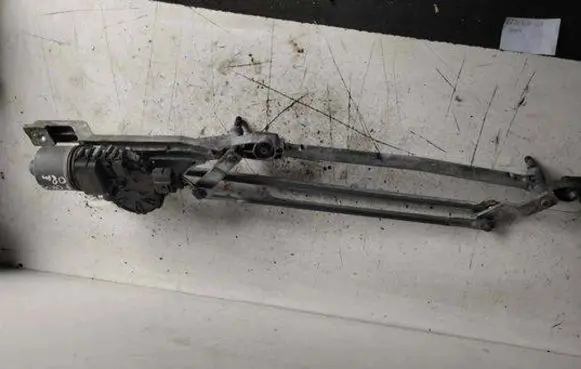 Ford Focus Front wiper linkage and motor 3397020850 4M5117504AC 120508