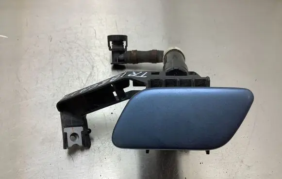 Subaru Tribeca Headlight washer spray nozzle 20045